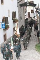 Einmarsch auf der Dorfgasse 